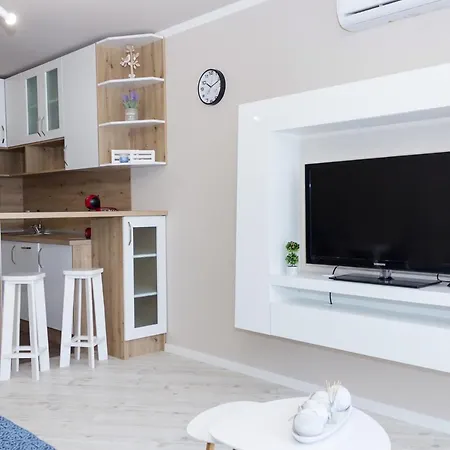 Sunny Blue One-bedroom Flat With Balcony By Flat Mаnager * Varna